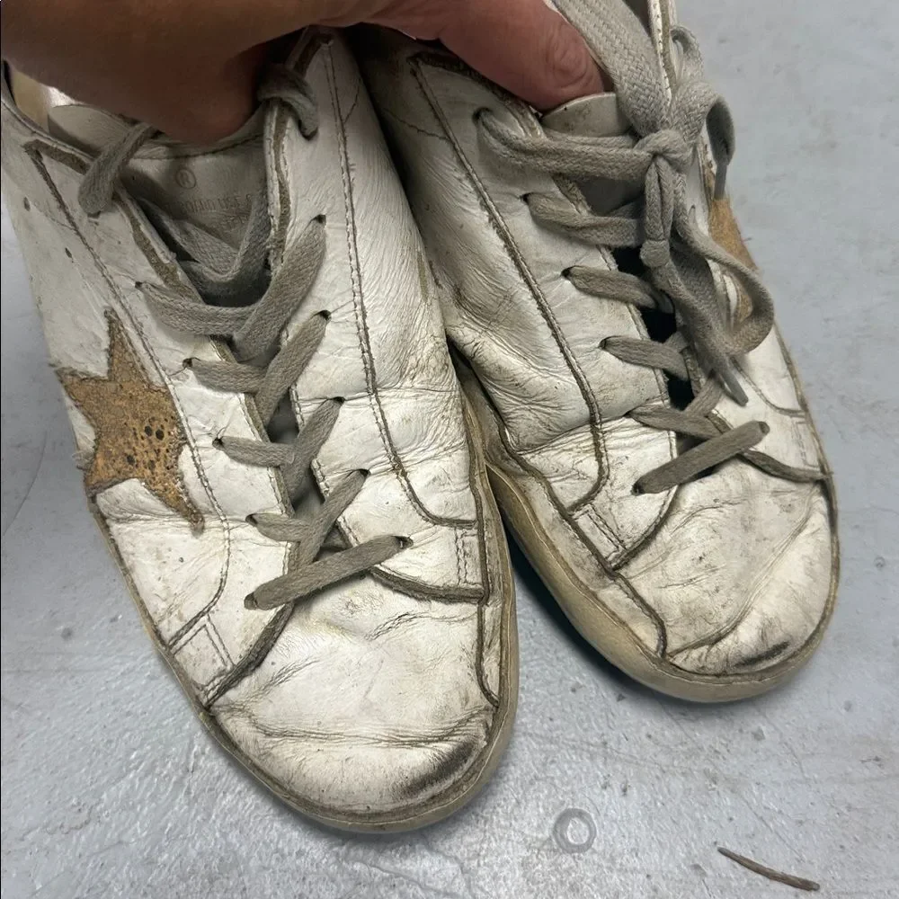 White and Gold Star Sneakers GOLDEN GOOSE Size 39 - Gold Distressed Off White